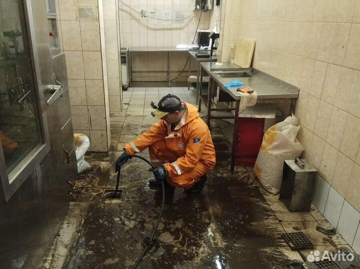 Гидродинамическая прочистка канализации, засора