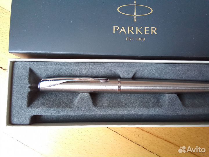 Перьевая ручка parker