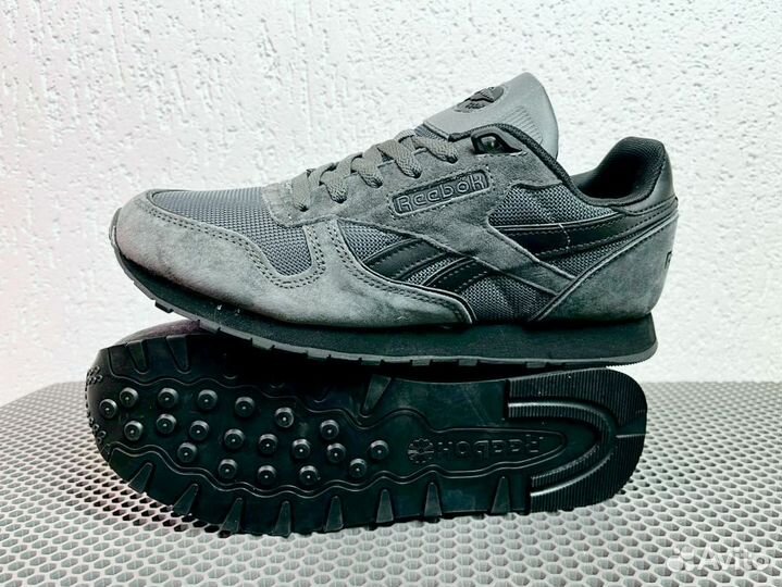 Кроссовки Reebok lux