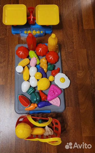 Детская кухня, весы+продукты+металическая посуда