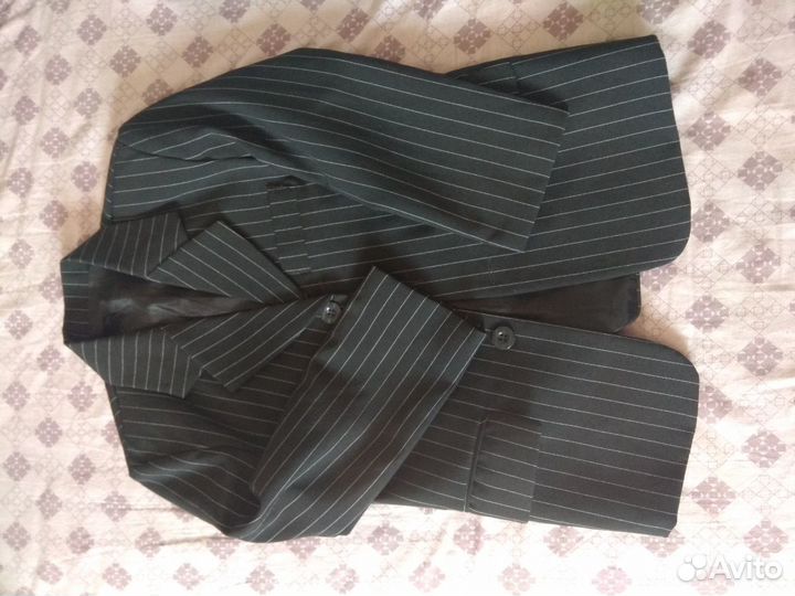 Костюм тройка