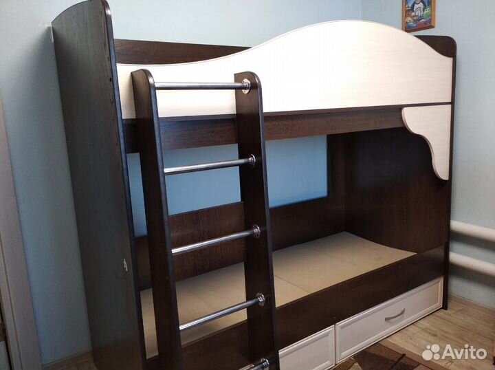 Двухъярусная кровать бу