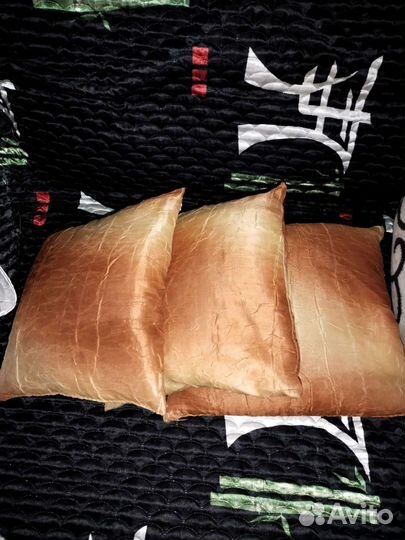 Декоративная подушка