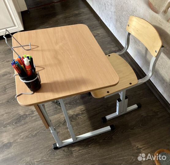 Растущая парта и стул