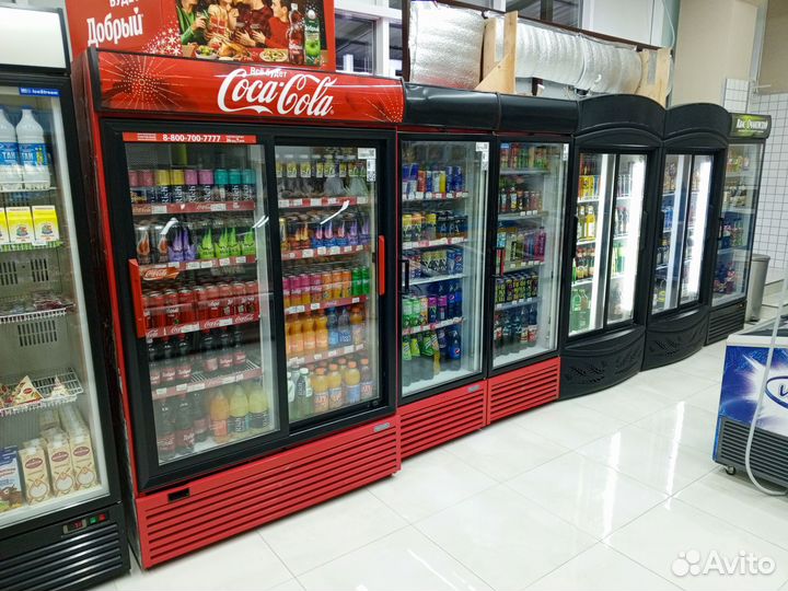 Продавец в продуктовый магазин