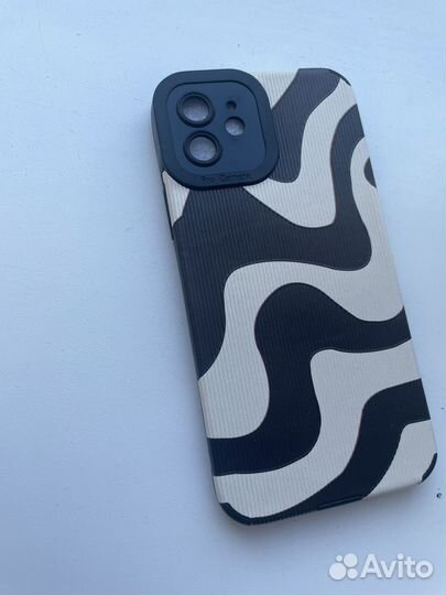 Чехол на iPhone 12