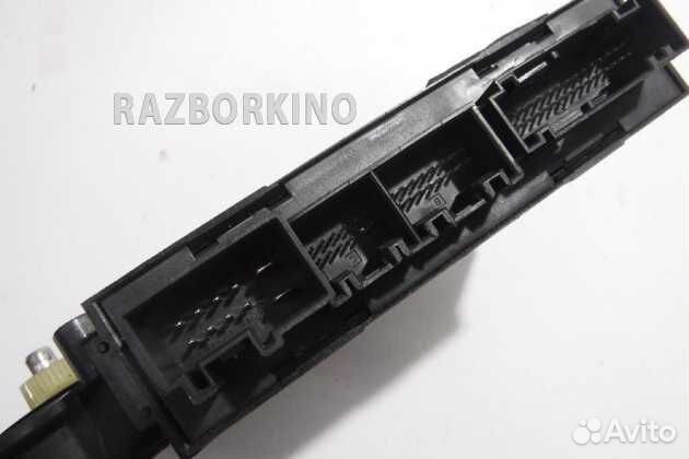 Моторчик переднего правого стеклоподъемника Bentley Continental Flying Spur 1