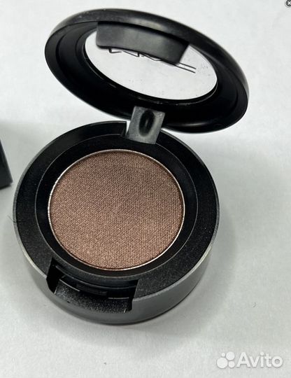 Тени для век MAC Sable Frost