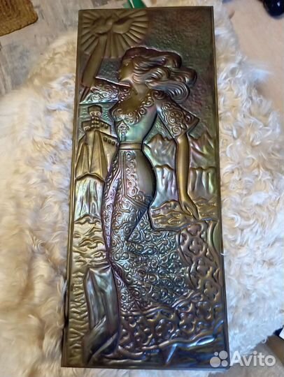 Панно чеканка