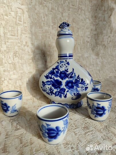 Авторский штоф 1,2 л и 4 стопки. Гжель