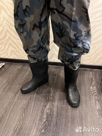 Комбинезон рыбацкий с сапогами