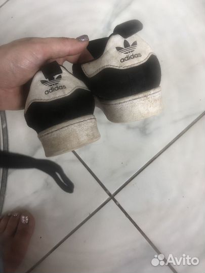 Кроссовки adidas