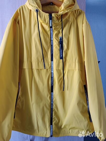 Ветровка женская