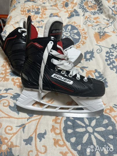 Хоккейные коньки bauer