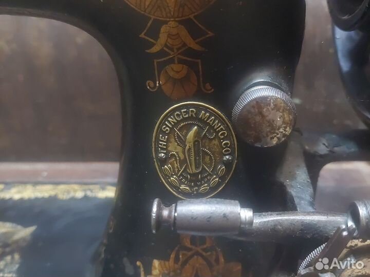 Швейная машина Singer