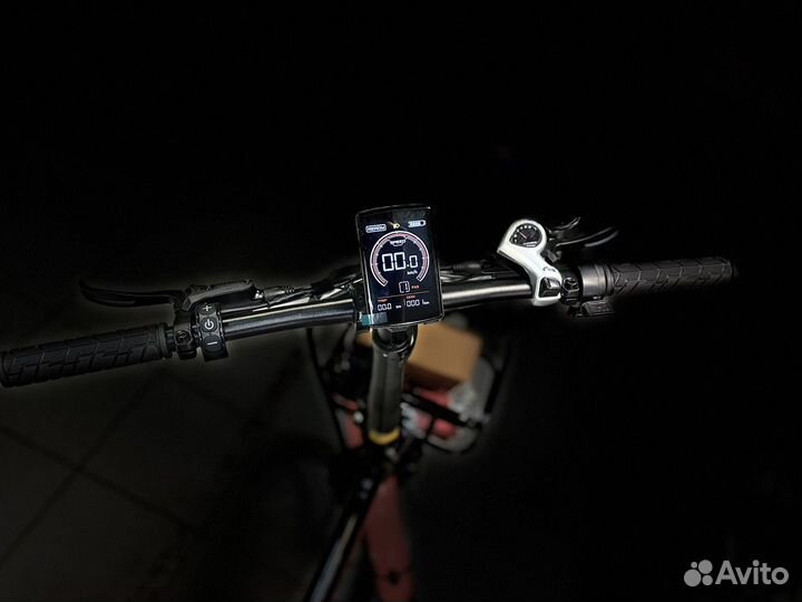 Kugoo V1 MAX 48V,13 Ah, 350 W