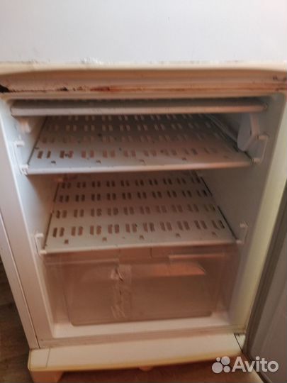 Продам холодильник индезит бу рабочий