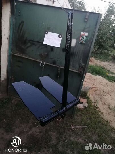 Якорь для лодки