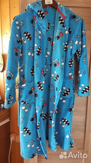 Мужской махровый халат с капюшоном