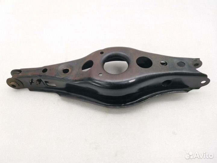 Рычаг подвески задний левый Toyota Rav4 CA40 2.2