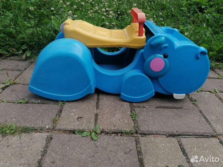 Игрушка бегемот(каталка)