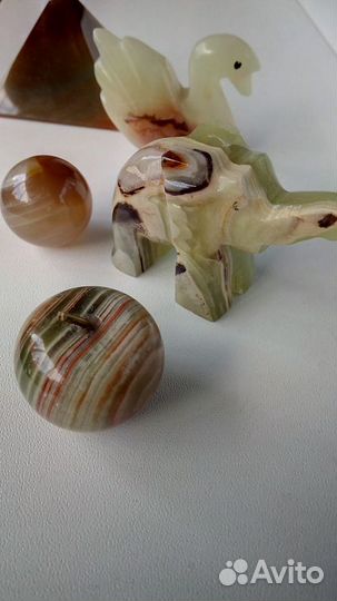 Фигурки из оникса, статуэтки