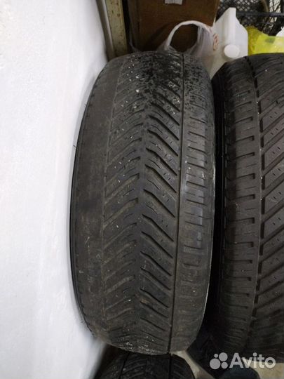 Tigar All Season SUV 205/70 R15 96H