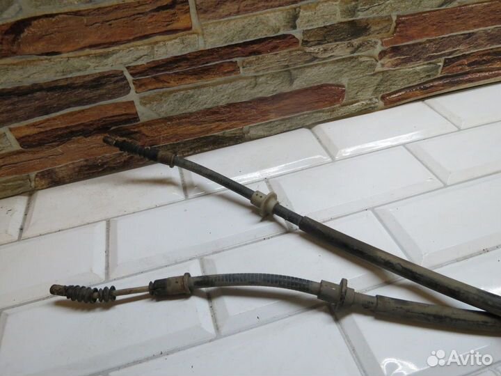 Трос ручника Opel Astra H GTC