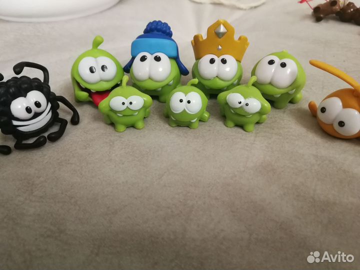 Коллекционные игрушки из киндера