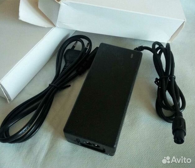 Зарядное устройство для гироскутера