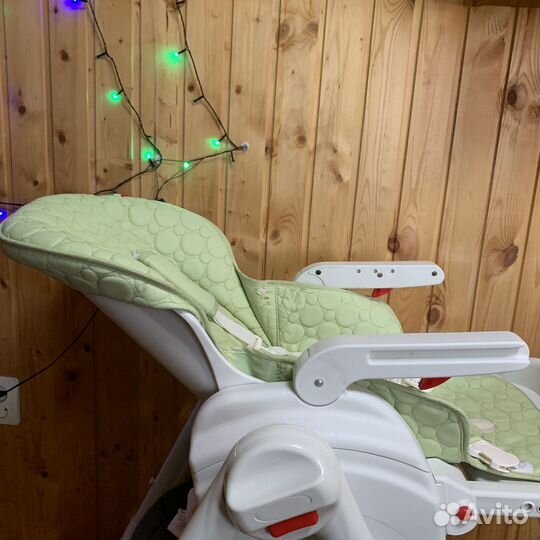 Стульчик - шезлонг для кормления со столиком