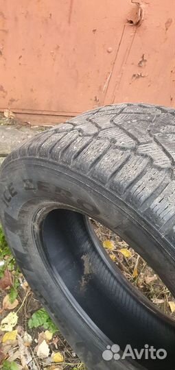 Pirelli Winter Ice Zero 285/60 R18