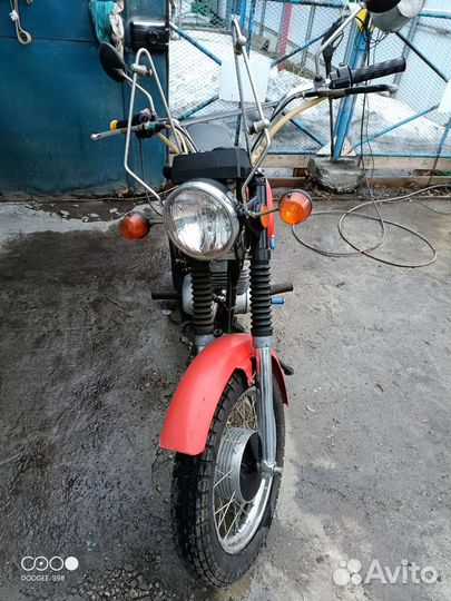 Дорожный мотоцикл