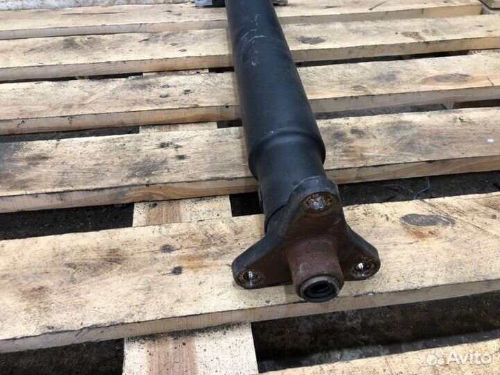 Карданный вал Bmw 6 E63 N62B44 2004