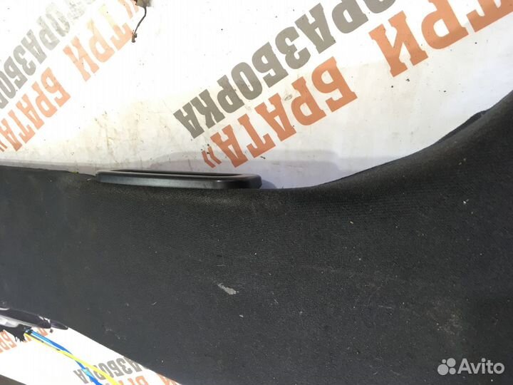 Мерседес E-Класс Накладка стойки центральной левая