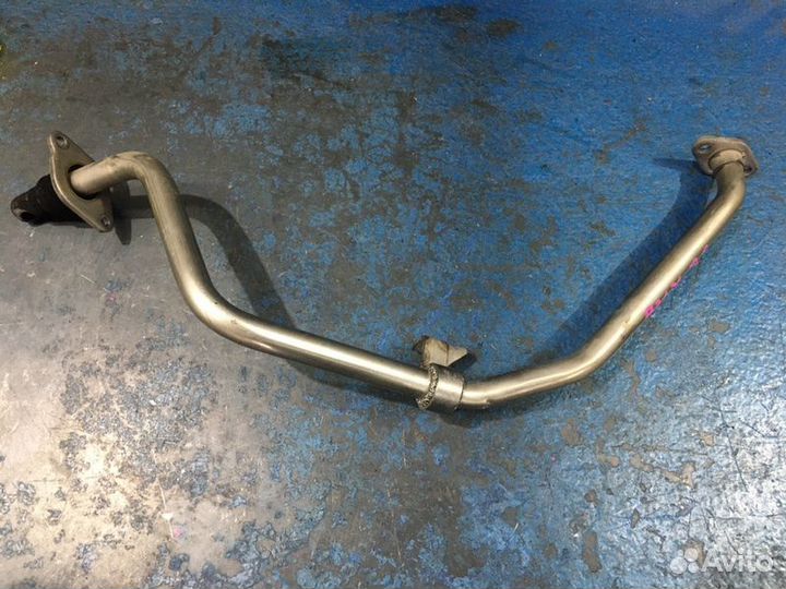 Трубка картерных газов Volkswagen Passat B6