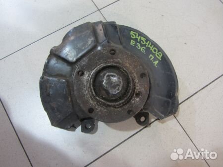 Кулак передний левый бмв