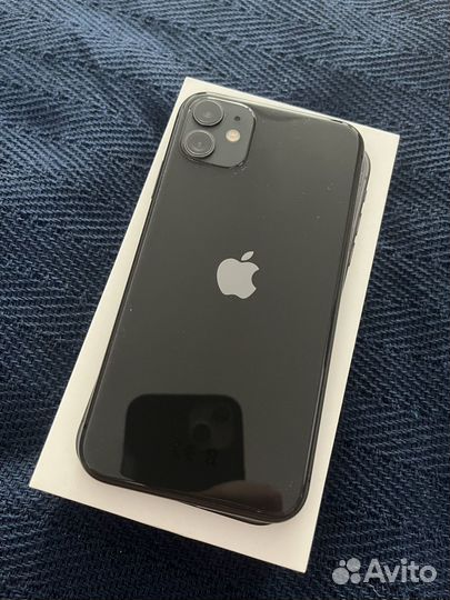 iPhone 11, 64 ГБ