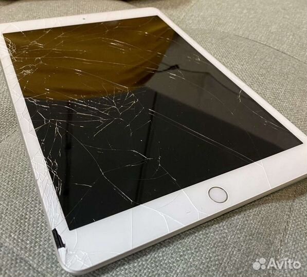 Замена стекла дисплея (экрана) iPad все модели