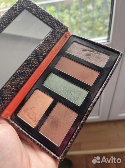 Палитра Tarte