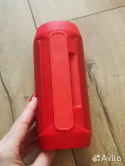 Портативная колонка JBL Charge