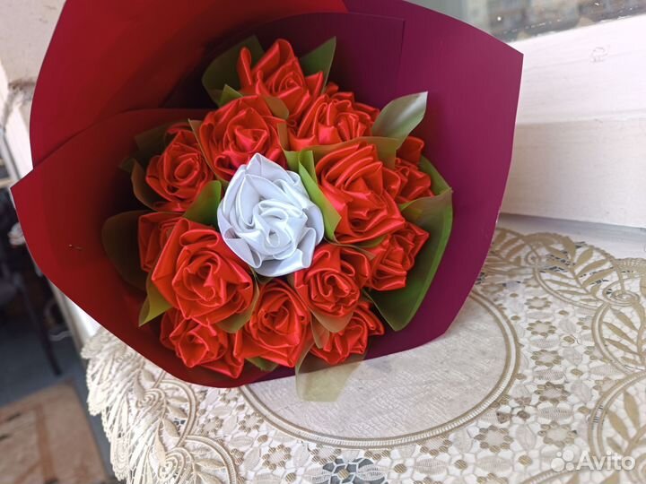 Букет из атласных лент