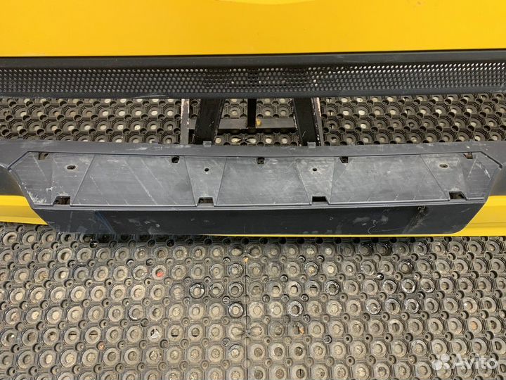 9608856401 Решетка в бампер Mercedes-Benz Actros