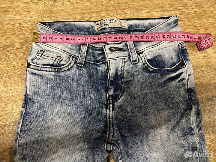 Джинсы для девочки 134р (8-9лет)