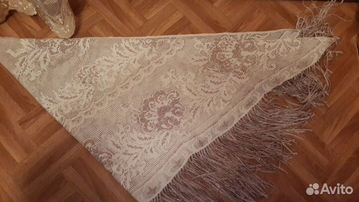 Берет Шали Фартук Ремни и пояса