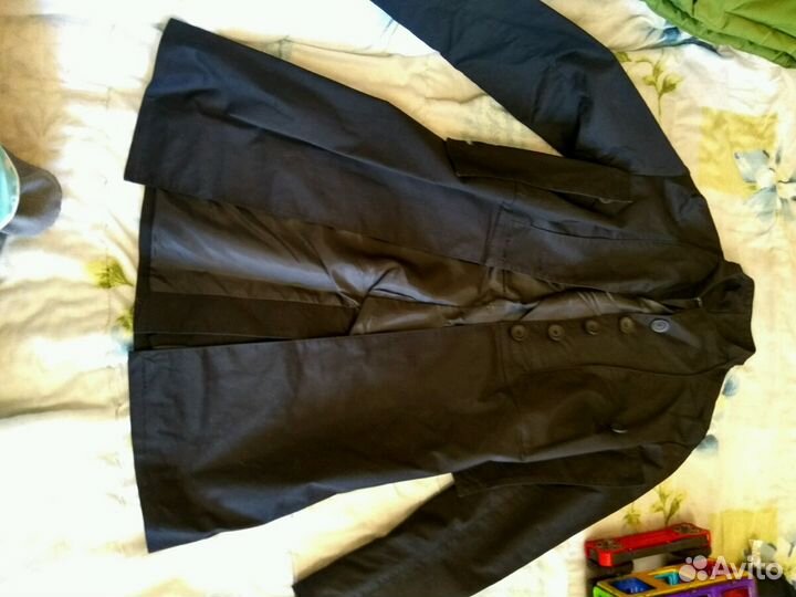 Плащ черный