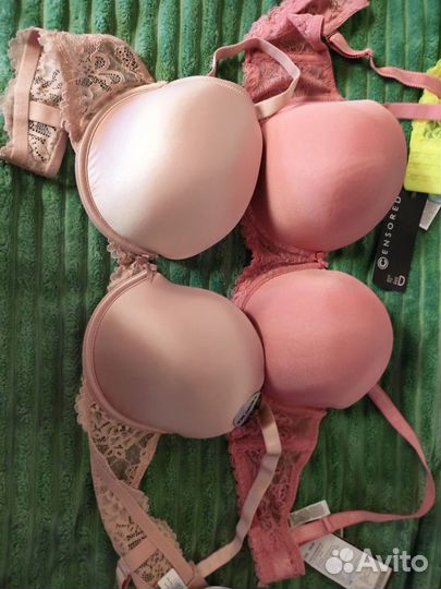Бюстгальтера новые
