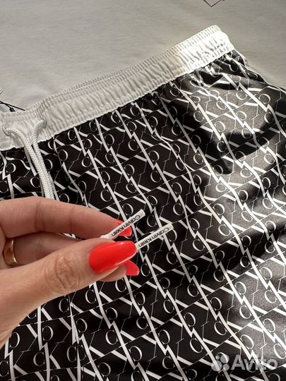 Calvin Klein XL шорты плавательные