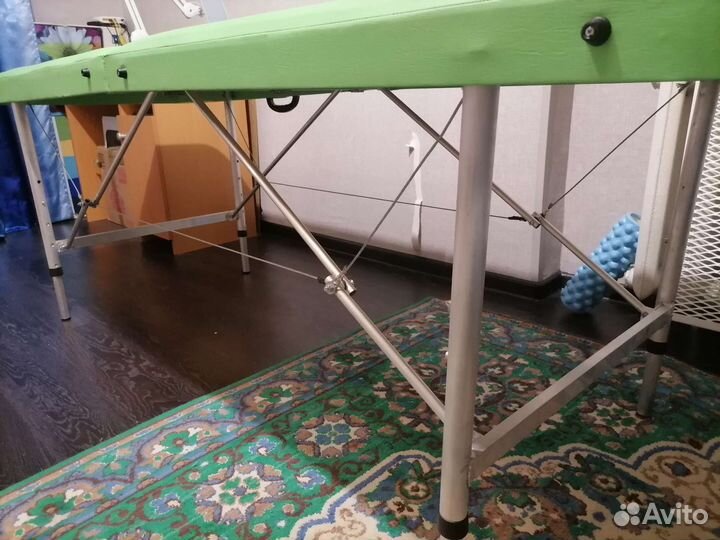 Кушетка для наращивания ресниц или массажа