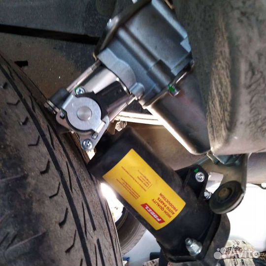 Компрессор пневмоподвески Lexus GX470